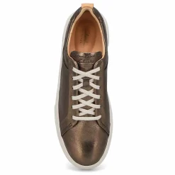 Hollyhock Walk Women