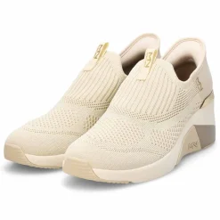 Mark Nason A Wedge Crecent Women