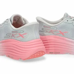 Max Cushioning Endeavour Hallandale Women