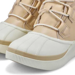 Out N About IV Classic Women